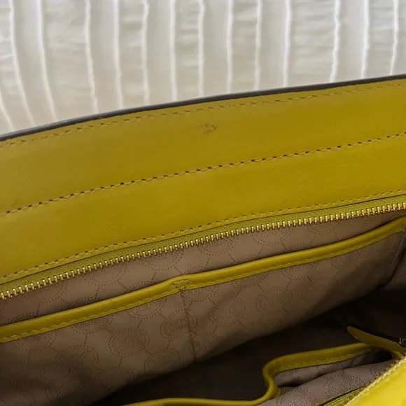 MK • Citrine Hamilton purse - Picture 8 of 10